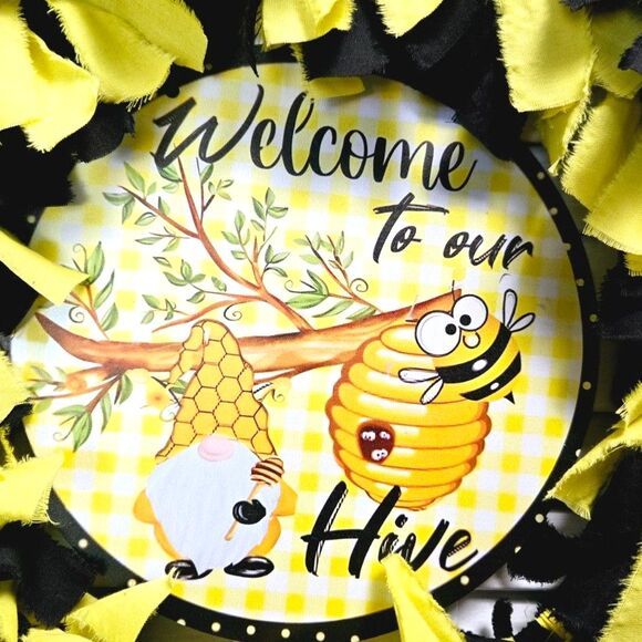 Hand Crafted Black & Yellow Fabric Rag Wreath, Welcome To Our Hive Wreath 18" - Picture 3 of 7